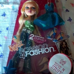 Y2K MGA Entertainment Bratz Fashion Doll Passion 4 Fashion Cloe